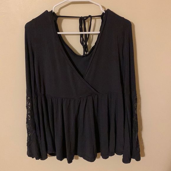 American Eagle Outfitters Tops - AE Soft & Sexy Lace Bell Sleeve Baby Doll Top M